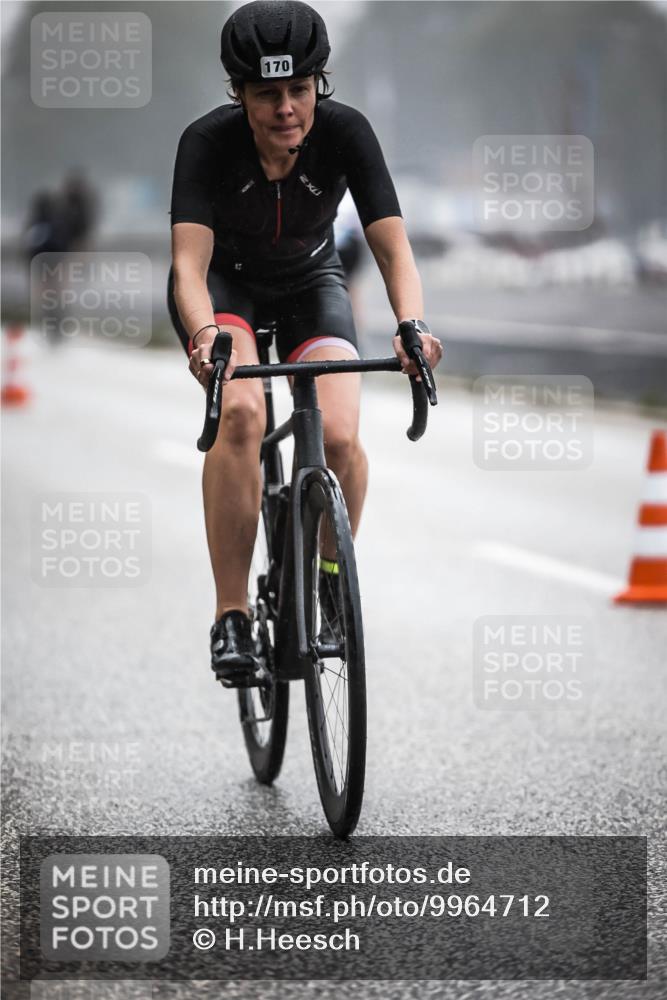 16.08.2026 - KN Förde Triathlon 2026 H.Heesch http://msf.ph/oto/9964712 16.08.2026 09:36:20 Radfahren 170, 174, 183 meine-sportfotos.de