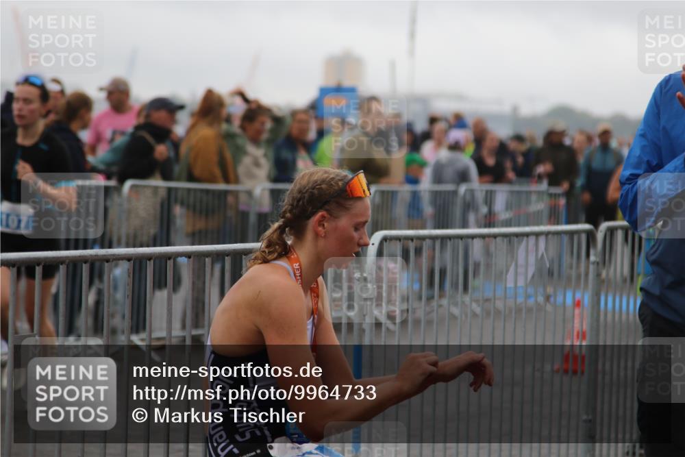 16.08.2026 - KN Förde Triathlon 2026 Markus Tischler http://msf.ph/oto/9964733 16.08.2026 10:09:19 Ziel  meine-sportfotos.de