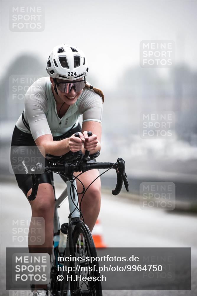 16.08.2026 - KN Förde Triathlon 2026 H.Heesch http://msf.ph/oto/9964750 16.08.2026 09:36:28 Radfahren 103, 174, 224 meine-sportfotos.de