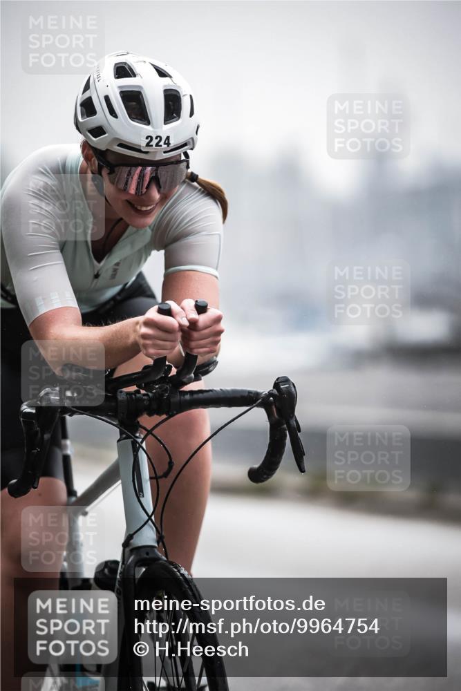 16.08.2026 - KN Förde Triathlon 2026 H.Heesch http://msf.ph/oto/9964754 16.08.2026 09:36:28 Radfahren 103, 174, 224 meine-sportfotos.de