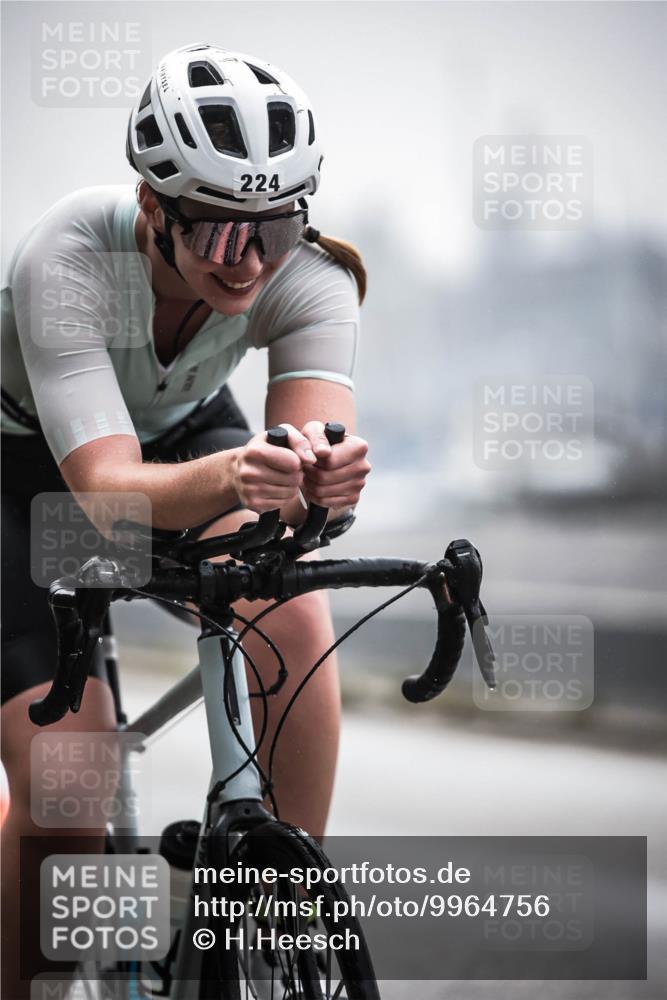 16.08.2026 - KN Förde Triathlon 2026 H.Heesch http://msf.ph/oto/9964756 16.08.2026 09:36:28 Radfahren 103, 174, 224 meine-sportfotos.de