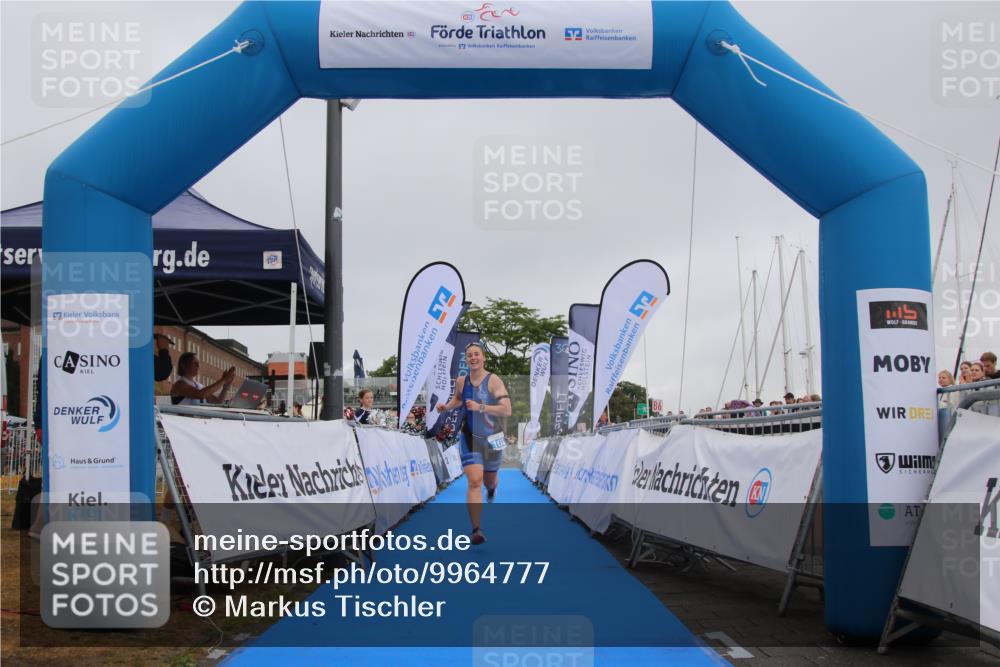 16.08.2026 - KN Förde Triathlon 2026 Markus Tischler http://msf.ph/oto/9964777 16.08.2026 10:11:05 Ziel 104, 104 meine-sportfotos.de