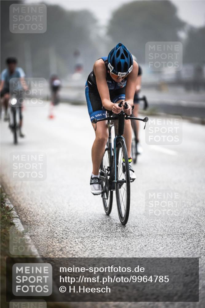 16.08.2026 - KN Förde Triathlon 2026 H.Heesch http://msf.ph/oto/9964785 16.08.2026 09:36:49 Radfahren 105, 114, 115, 227, 236 meine-sportfotos.de