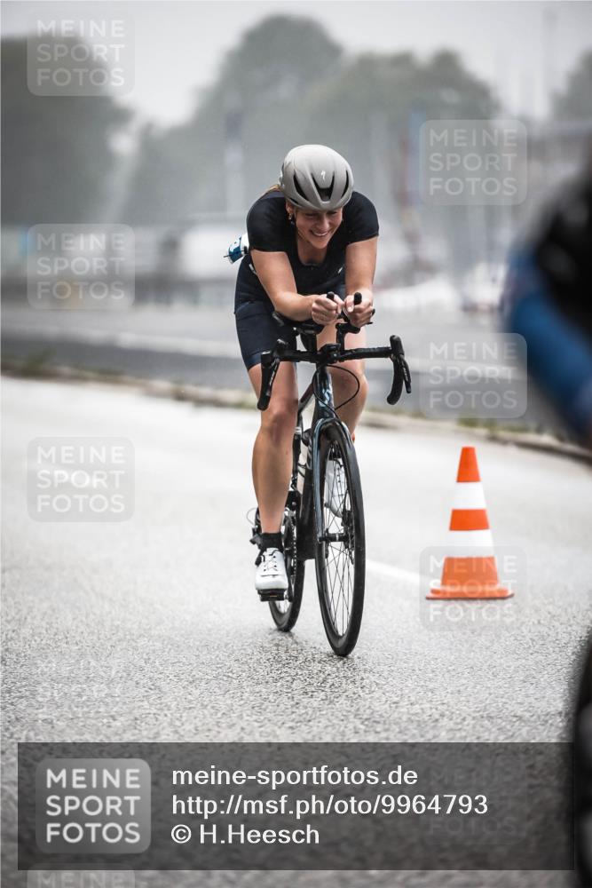 16.08.2026 - KN Förde Triathlon 2026 H.Heesch http://msf.ph/oto/9964793 16.08.2026 09:36:50 Radfahren 105, 114, 115, 227, 236 meine-sportfotos.de