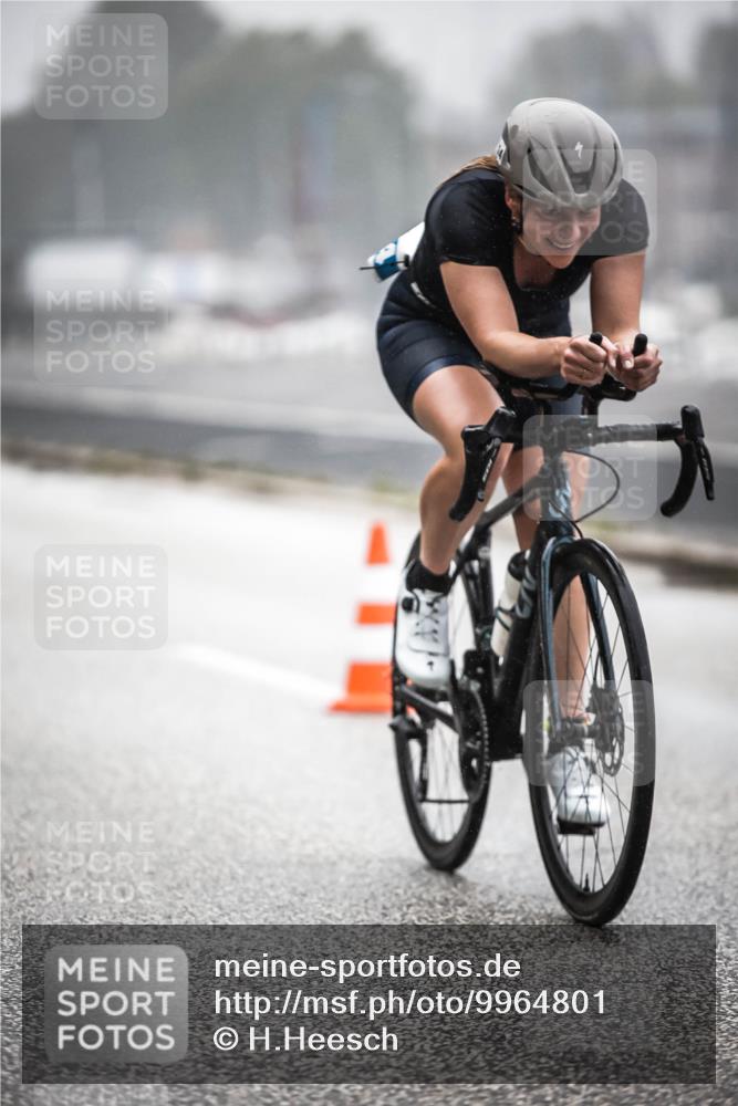 16.08.2026 - KN Förde Triathlon 2026 H.Heesch http://msf.ph/oto/9964801 16.08.2026 09:36:50 Radfahren 105, 114, 115, 227, 236 meine-sportfotos.de