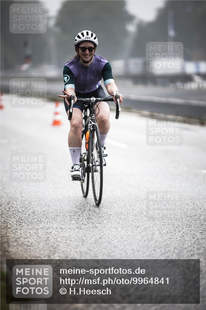 16.08.2026 - KN Förde Triathlon 2026 H.Heesch http://msf.ph/oto/9964841 16.08.2026 09:37:04 Radfahren 190, 200, 250, 268 meine-sportfotos.de