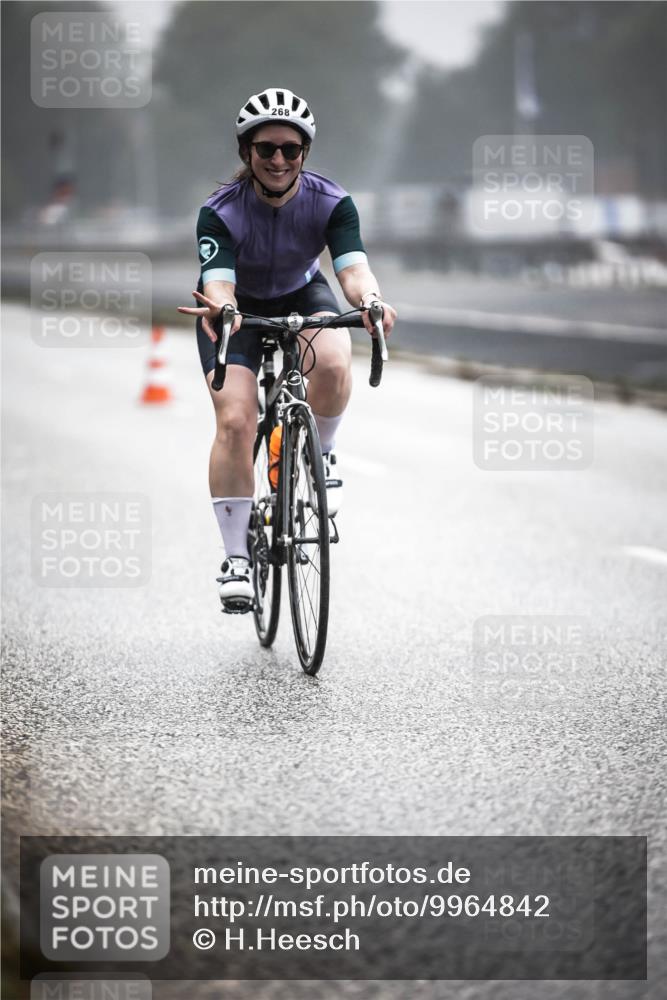 16.08.2026 - KN Förde Triathlon 2026 H.Heesch http://msf.ph/oto/9964842 16.08.2026 09:37:04 Radfahren 190, 200, 250, 268 meine-sportfotos.de