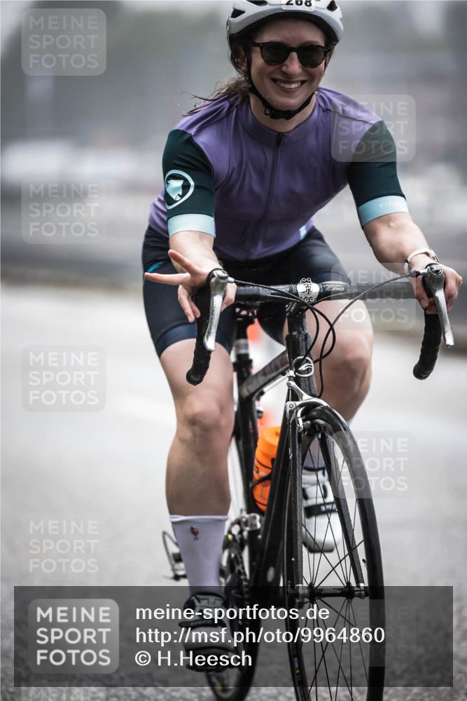 16.08.2026 - KN Förde Triathlon 2026 H.Heesch http://msf.ph/oto/9964860 16.08.2026 09:37:05 Radfahren 145, 190, 200, 250, 268 meine-sportfotos.de