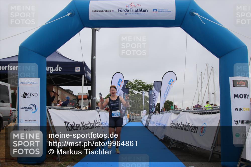 16.08.2026 - KN Förde Triathlon 2026 Markus Tischler http://msf.ph/oto/9964861 16.08.2026 10:12:29 Ziel 102, 102 meine-sportfotos.de