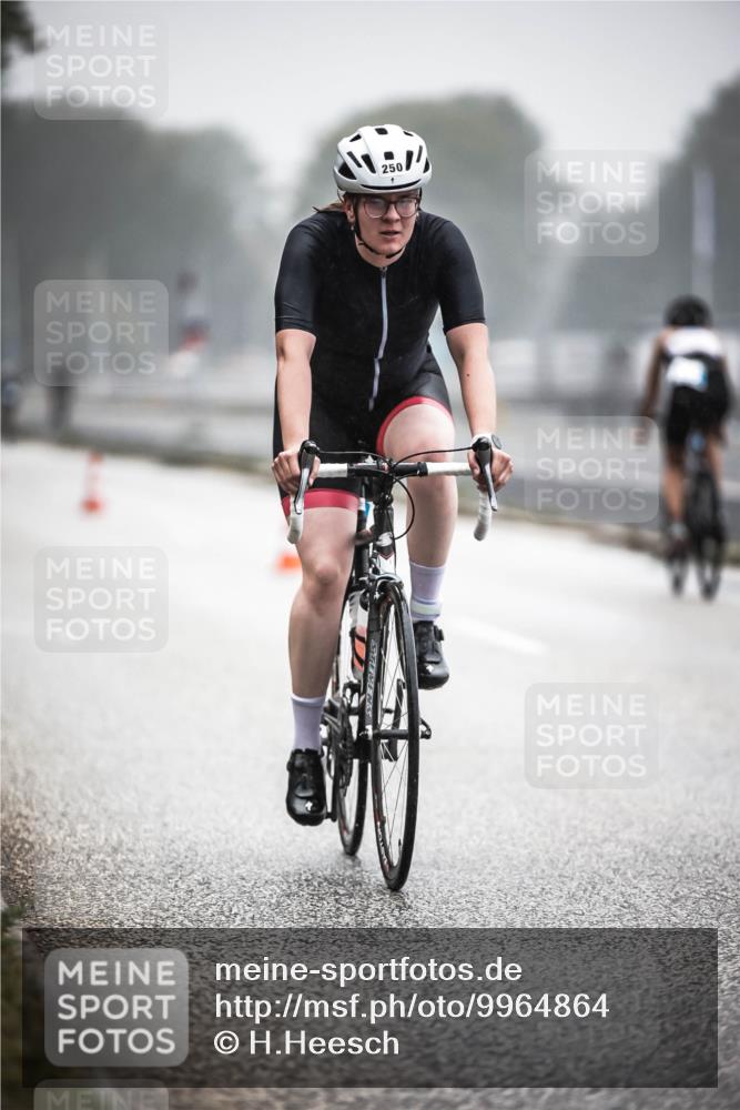16.08.2026 - KN Förde Triathlon 2026 H.Heesch http://msf.ph/oto/9964864 16.08.2026 09:37:06 Radfahren 145, 153, 200, 250, 268 meine-sportfotos.de
