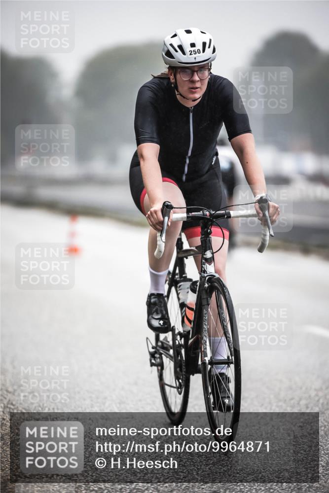 16.08.2026 - KN Förde Triathlon 2026 H.Heesch http://msf.ph/oto/9964871 16.08.2026 09:37:06 Radfahren 145, 153, 200, 250, 268 meine-sportfotos.de