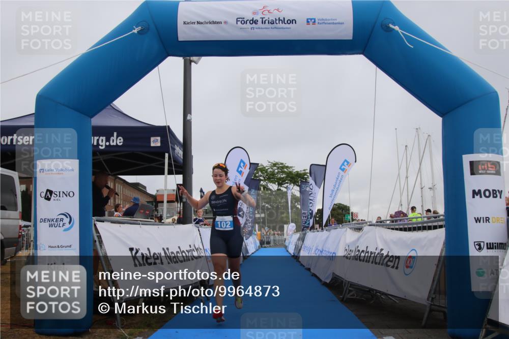 16.08.2026 - KN Förde Triathlon 2026 Markus Tischler http://msf.ph/oto/9964873 16.08.2026 10:12:29 Ziel 102, 102 meine-sportfotos.de