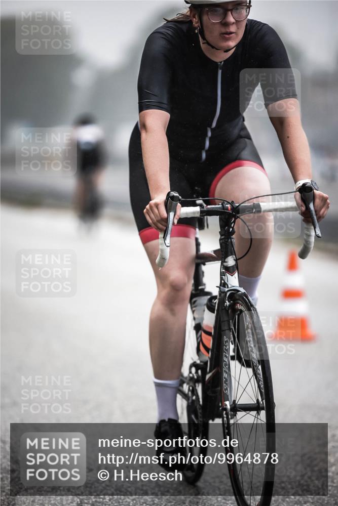 16.08.2026 - KN Förde Triathlon 2026 H.Heesch http://msf.ph/oto/9964878 16.08.2026 09:37:07 Radfahren 145, 153, 200, 250, 268 meine-sportfotos.de