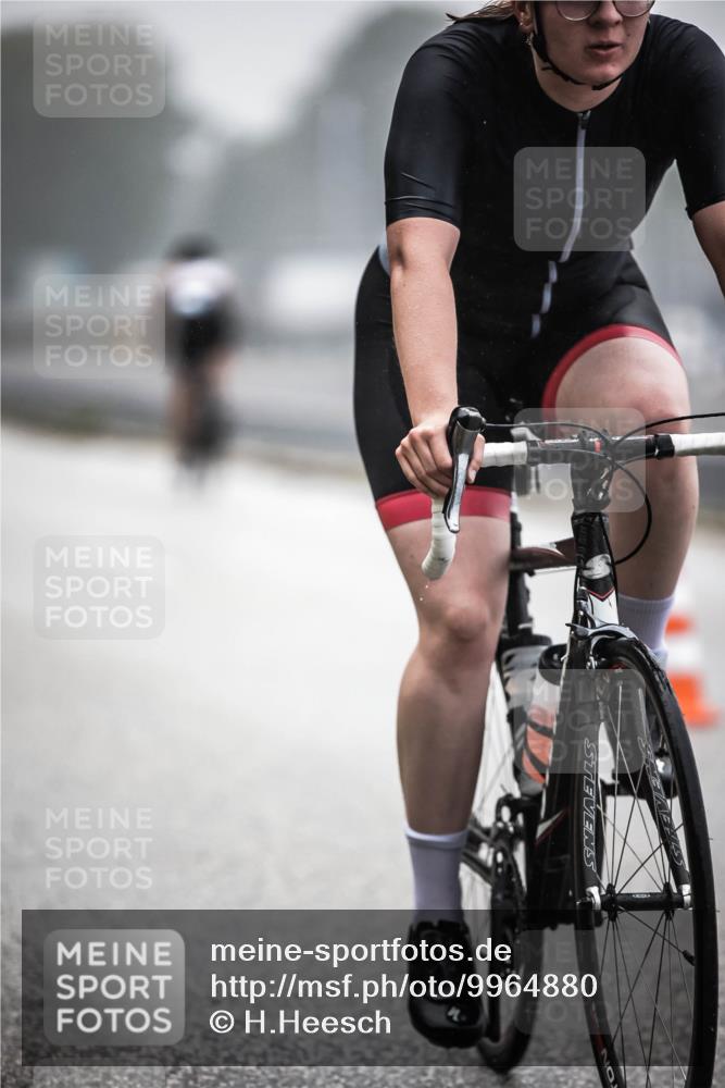 16.08.2026 - KN Förde Triathlon 2026 H.Heesch http://msf.ph/oto/9964880 16.08.2026 09:37:07 Radfahren 145, 153, 200, 250, 268 meine-sportfotos.de