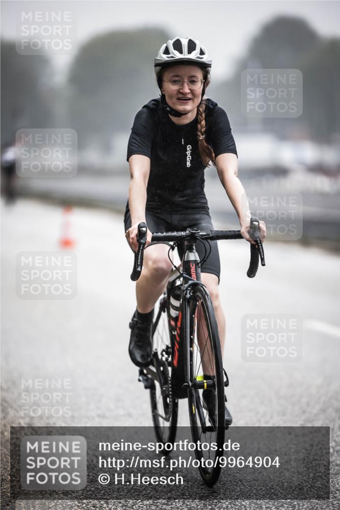 16.08.2026 - KN Förde Triathlon 2026 H.Heesch http://msf.ph/oto/9964904 16.08.2026 09:37:11 Radfahren 145, 153, 169, 200 meine-sportfotos.de
