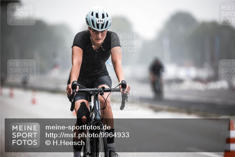 16.08.2026 - KN Förde Triathlon 2026 H.Heesch http://msf.ph/oto/9964933 16.08.2026 09:37:19 Radfahren 119, 228 meine-sportfotos.de