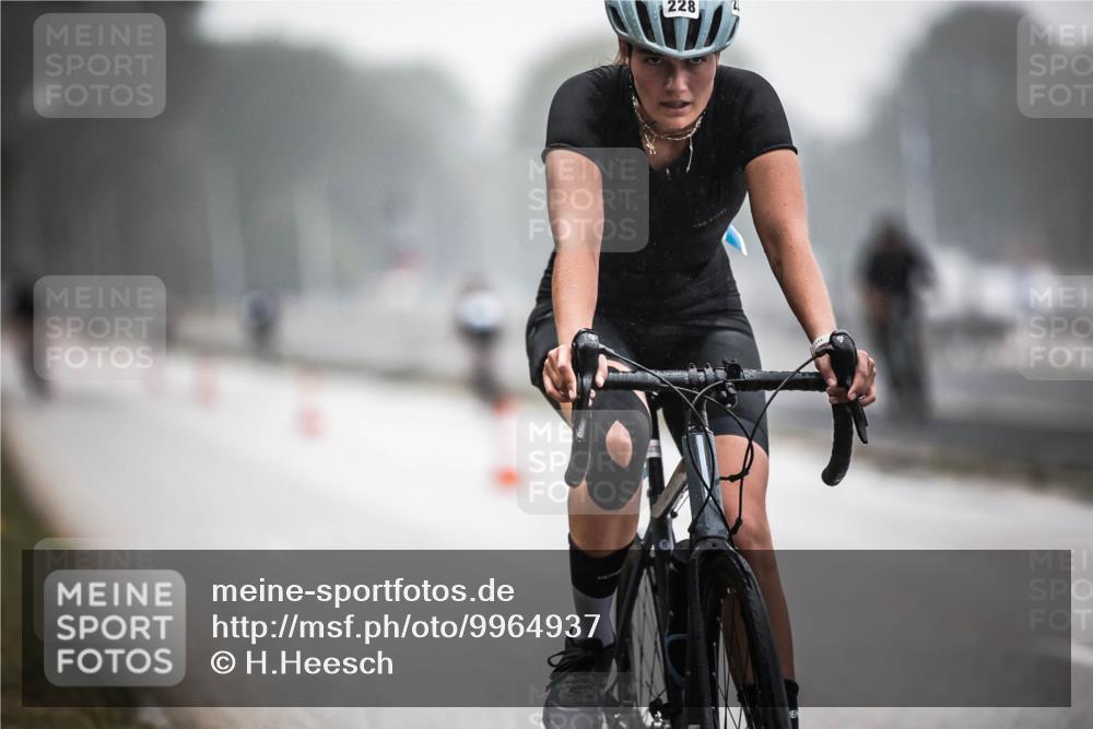 16.08.2026 - KN Förde Triathlon 2026 H.Heesch http://msf.ph/oto/9964937 16.08.2026 09:37:19 Radfahren 119, 228 meine-sportfotos.de