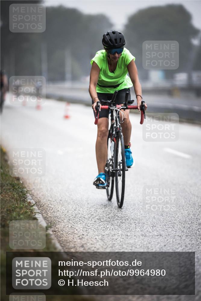 16.08.2026 - KN Förde Triathlon 2026 H.Heesch http://msf.ph/oto/9964980 16.08.2026 09:37:33 Radfahren 191, 197 meine-sportfotos.de