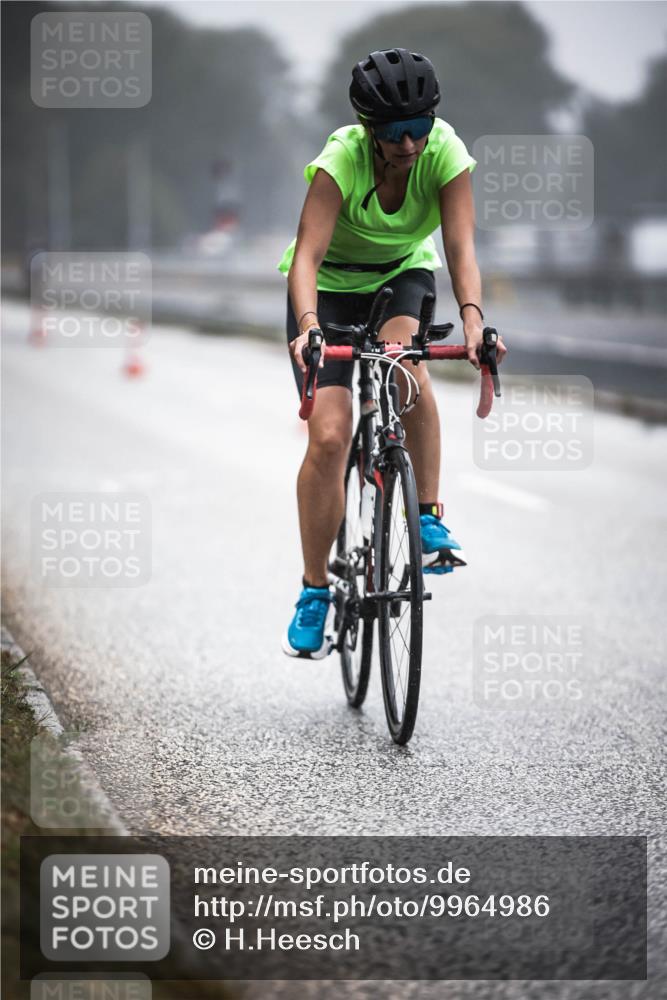 16.08.2026 - KN Förde Triathlon 2026 H.Heesch http://msf.ph/oto/9964986 16.08.2026 09:37:33 Radfahren 191, 197 meine-sportfotos.de