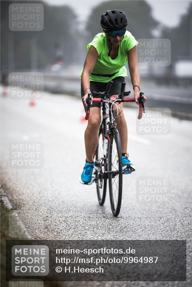 16.08.2026 - KN Förde Triathlon 2026 H.Heesch http://msf.ph/oto/9964987 16.08.2026 09:37:33 Radfahren 191, 197 meine-sportfotos.de