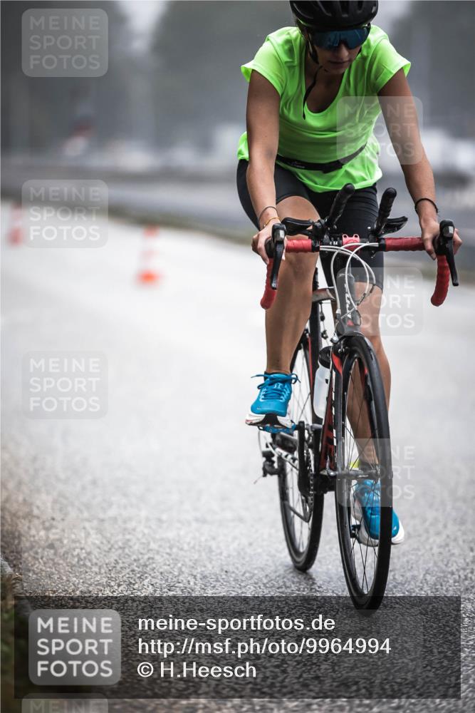 16.08.2026 - KN Förde Triathlon 2026 H.Heesch http://msf.ph/oto/9964994 16.08.2026 09:37:34 Radfahren 191, 197 meine-sportfotos.de
