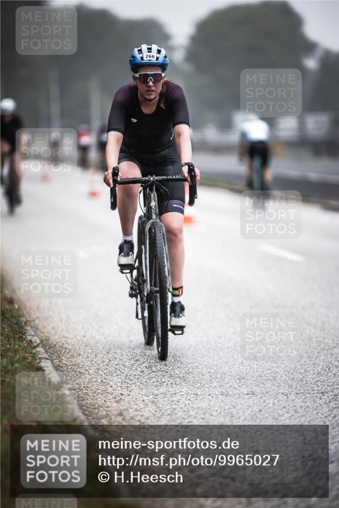 16.08.2026 - KN Förde Triathlon 2026 H.Heesch http://msf.ph/oto/9965027 16.08.2026 09:38:04 Radfahren 142, 172, 184, 264, 266 meine-sportfotos.de