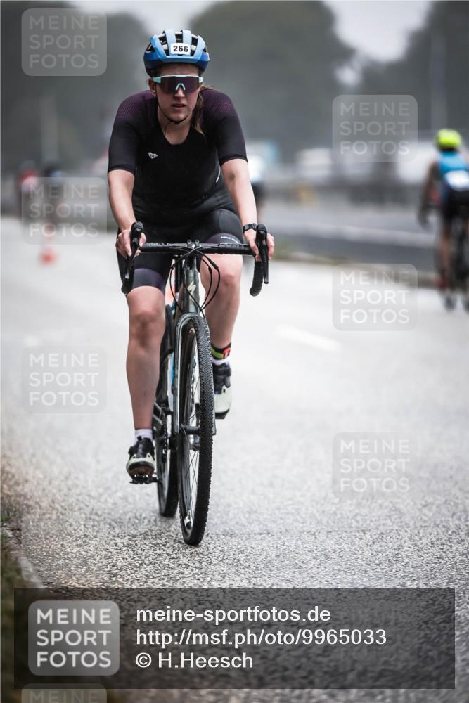 16.08.2026 - KN Förde Triathlon 2026 H.Heesch http://msf.ph/oto/9965033 16.08.2026 09:38:04 Radfahren 142, 172, 184, 264, 266 meine-sportfotos.de