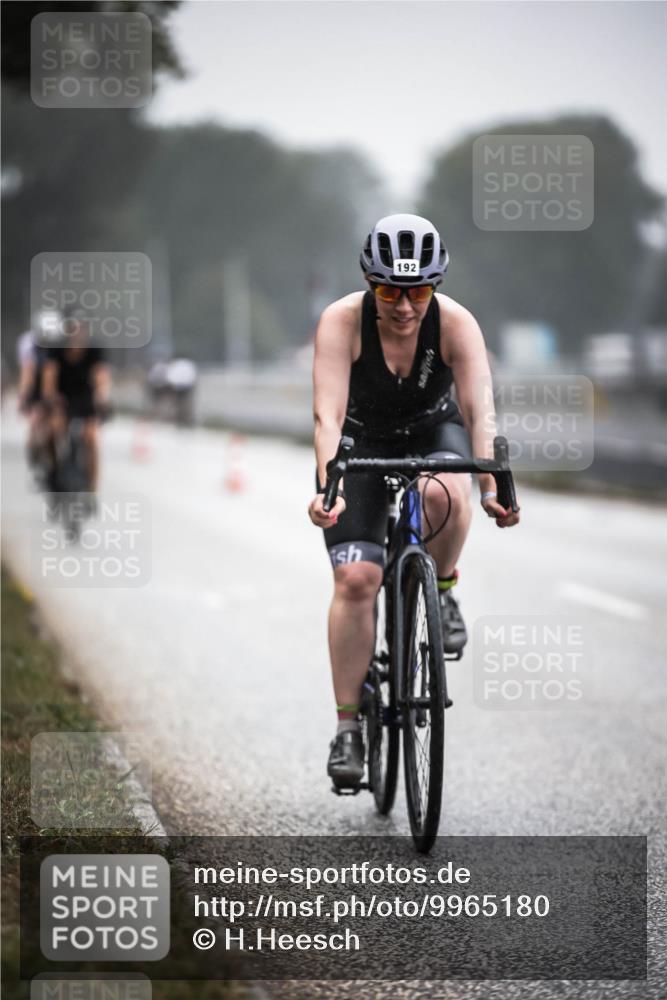 16.08.2026 - KN Förde Triathlon 2026 H.Heesch http://msf.ph/oto/9965180 16.08.2026 09:38:41 Radfahren 109, 126, 164, 166, 178, 187, 192, 263 meine-sportfotos.de