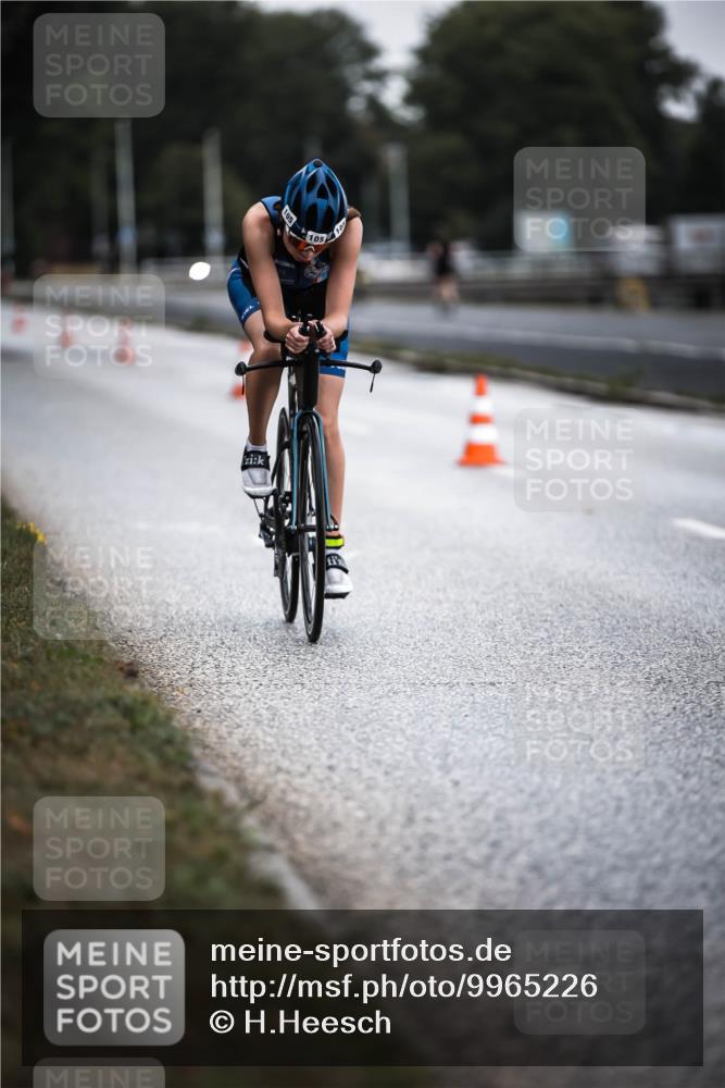 16.08.2026 - KN Förde Triathlon 2026 H.Heesch http://msf.ph/oto/9965226 16.08.2026 09:16:03 Radfahren 105, 116 meine-sportfotos.de