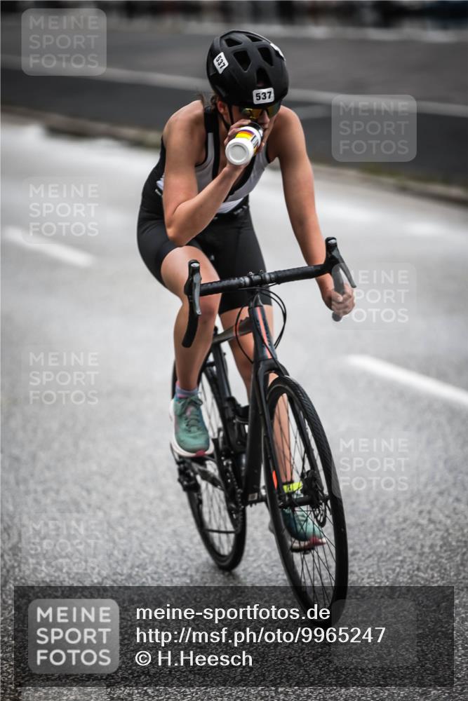 16.08.2026 - KN Förde Triathlon 2026 H.Heesch http://msf.ph/oto/9965247 16.08.2026 09:17:36 Radfahren 119, 142, 537 meine-sportfotos.de