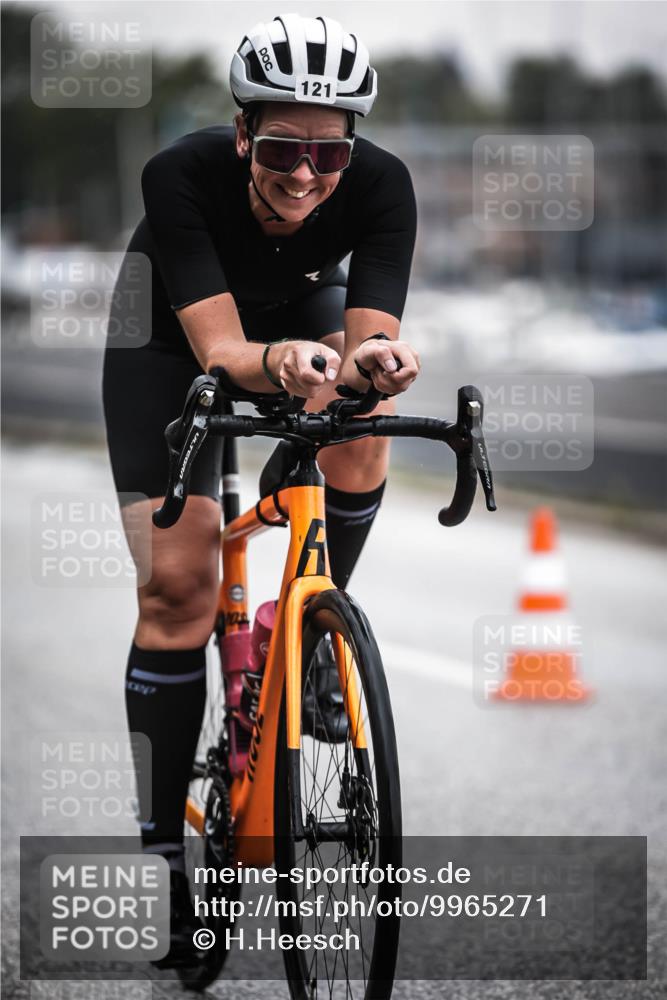 16.08.2026 - KN Förde Triathlon 2026 H.Heesch http://msf.ph/oto/9965271 16.08.2026 09:19:53 Radfahren 121 meine-sportfotos.de