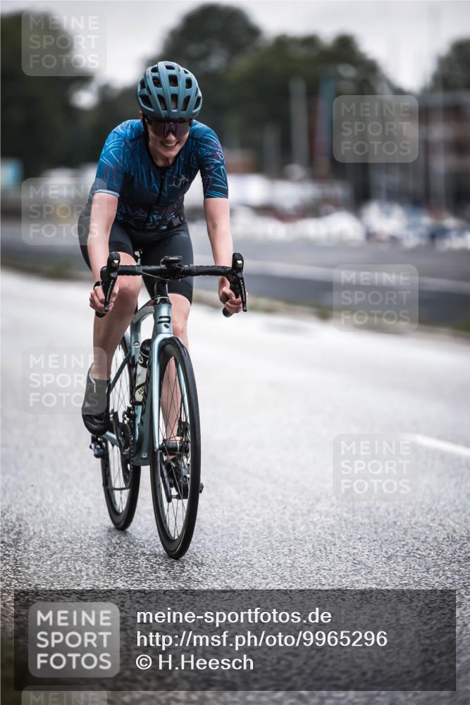 16.08.2026 - KN Förde Triathlon 2026 H.Heesch http://msf.ph/oto/9965296 16.08.2026 09:20:04 Radfahren 127, 129, 142, 148 meine-sportfotos.de