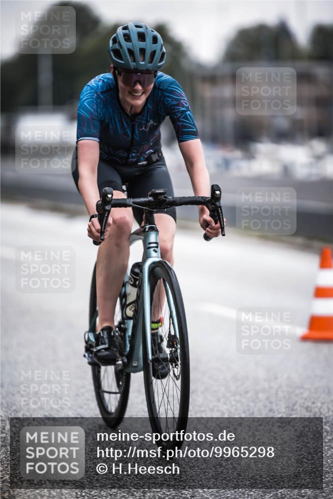 16.08.2026 - KN Förde Triathlon 2026 H.Heesch http://msf.ph/oto/9965298 16.08.2026 09:20:04 Radfahren 127, 129, 142, 148 meine-sportfotos.de