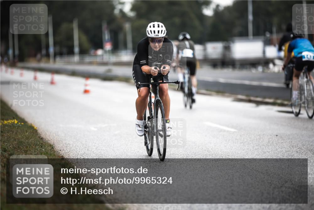 16.08.2026 - KN Förde Triathlon 2026 H.Heesch http://msf.ph/oto/9965324 16.08.2026 09:20:36 Radfahren 146, 149 meine-sportfotos.de