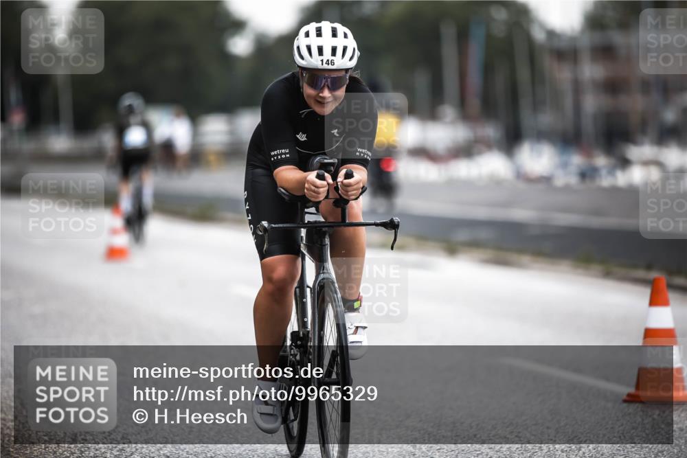 16.08.2026 - KN Förde Triathlon 2026 H.Heesch http://msf.ph/oto/9965329 16.08.2026 09:20:37 Radfahren 146, 149 meine-sportfotos.de