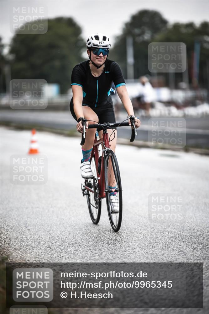 16.08.2026 - KN Förde Triathlon 2026 H.Heesch http://msf.ph/oto/9965345 16.08.2026 09:21:05 Radfahren 107, 118, 125, 160 meine-sportfotos.de