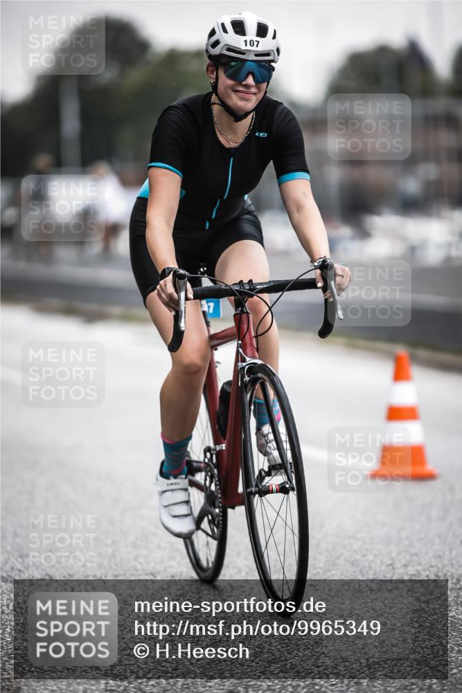 16.08.2026 - KN Förde Triathlon 2026 H.Heesch http://msf.ph/oto/9965349 16.08.2026 09:21:05 Radfahren 107, 118, 125, 160 meine-sportfotos.de