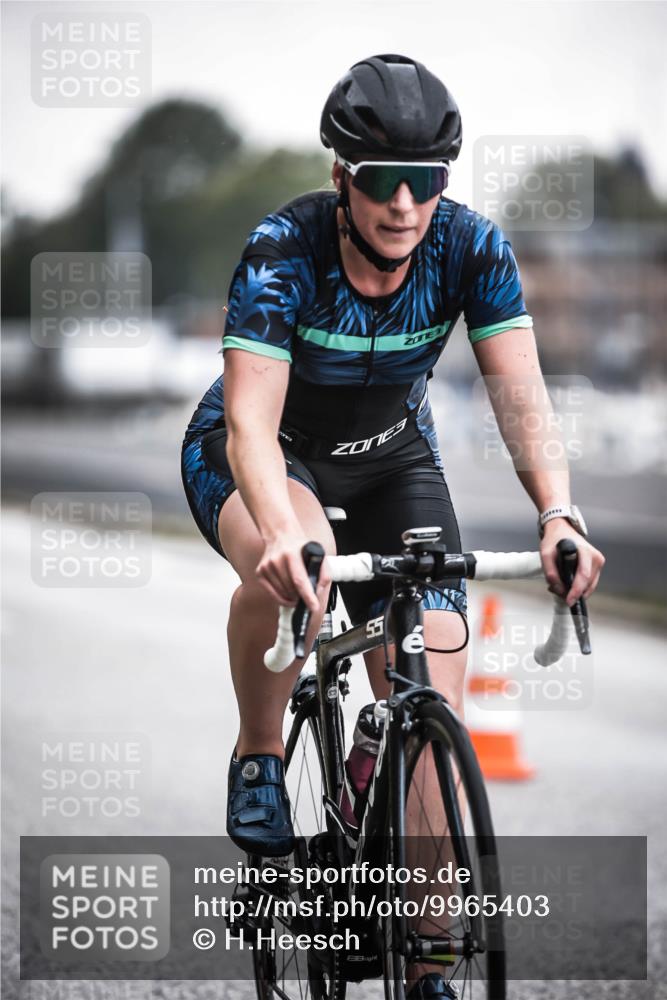 16.08.2026 - KN Förde Triathlon 2026 H.Heesch http://msf.ph/oto/9965403 16.08.2026 09:22:31 Radfahren 127, 148 meine-sportfotos.de