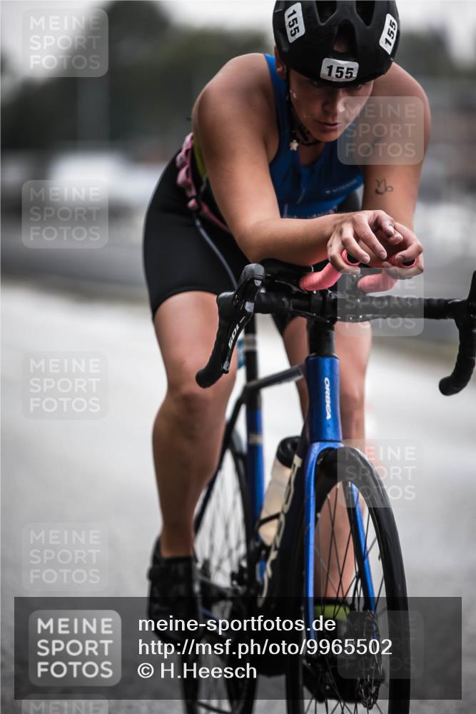 16.08.2026 - KN Förde Triathlon 2026 H.Heesch http://msf.ph/oto/9965502 16.08.2026 09:23:42 Radfahren 131, 155 meine-sportfotos.de