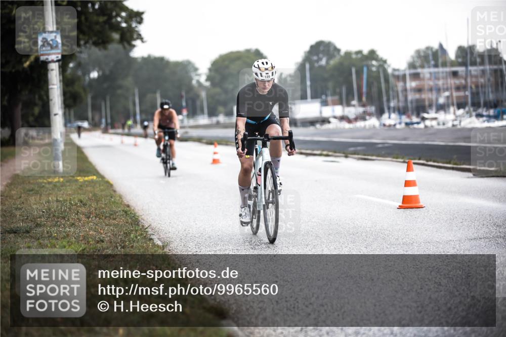16.08.2026 - KN Förde Triathlon 2026 H.Heesch http://msf.ph/oto/9965560 16.08.2026 09:24:05 Radfahren 105, 108, 120, 154 meine-sportfotos.de
