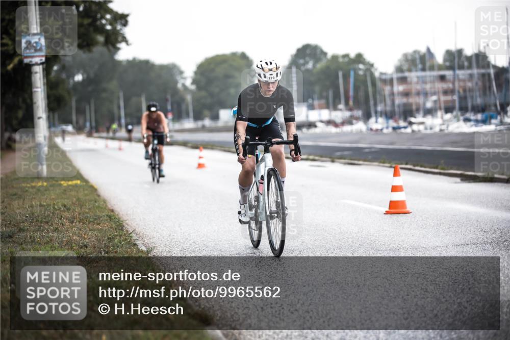 16.08.2026 - KN Förde Triathlon 2026 H.Heesch http://msf.ph/oto/9965562 16.08.2026 09:24:06 Radfahren 105, 108, 120, 154 meine-sportfotos.de