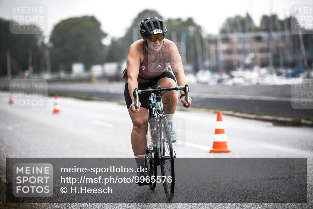 16.08.2026 - KN Förde Triathlon 2026 H.Heesch http://msf.ph/oto/9965576 16.08.2026 09:24:07 Radfahren 105, 108, 120, 154 meine-sportfotos.de