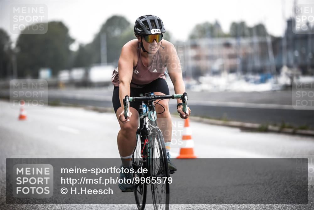 16.08.2026 - KN Förde Triathlon 2026 H.Heesch http://msf.ph/oto/9965579 16.08.2026 09:24:08 Radfahren 105, 108, 120, 154 meine-sportfotos.de