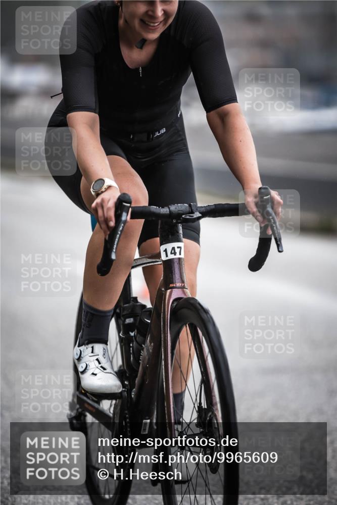 16.08.2026 - KN Förde Triathlon 2026 H.Heesch http://msf.ph/oto/9965609 16.08.2026 09:24:20 Radfahren 147, 175, 183, 197 meine-sportfotos.de