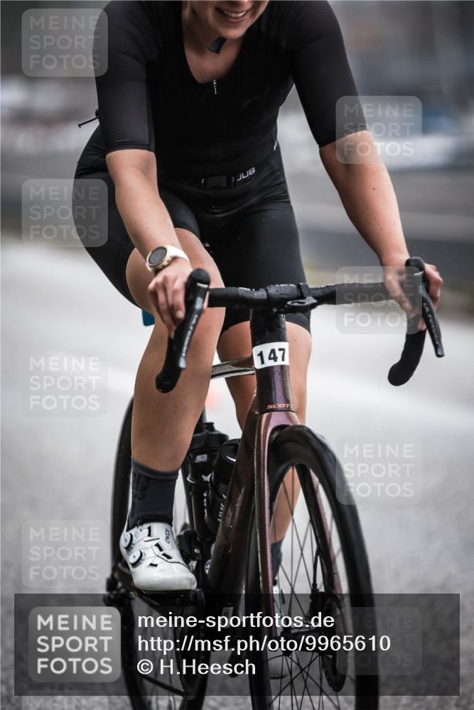 16.08.2026 - KN Förde Triathlon 2026 H.Heesch http://msf.ph/oto/9965610 16.08.2026 09:24:20 Radfahren 147, 175, 183, 197 meine-sportfotos.de
