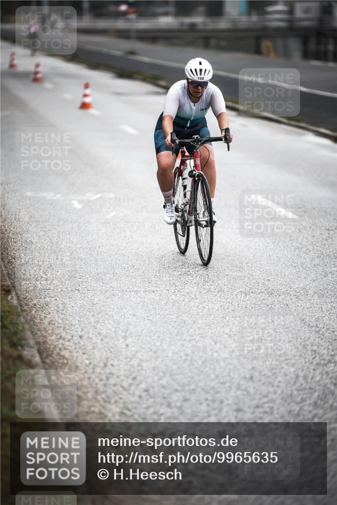 16.08.2026 - KN Förde Triathlon 2026 H.Heesch http://msf.ph/oto/9965635 16.08.2026 09:24:45 Radfahren 124, 138, 158, 162, 189 meine-sportfotos.de