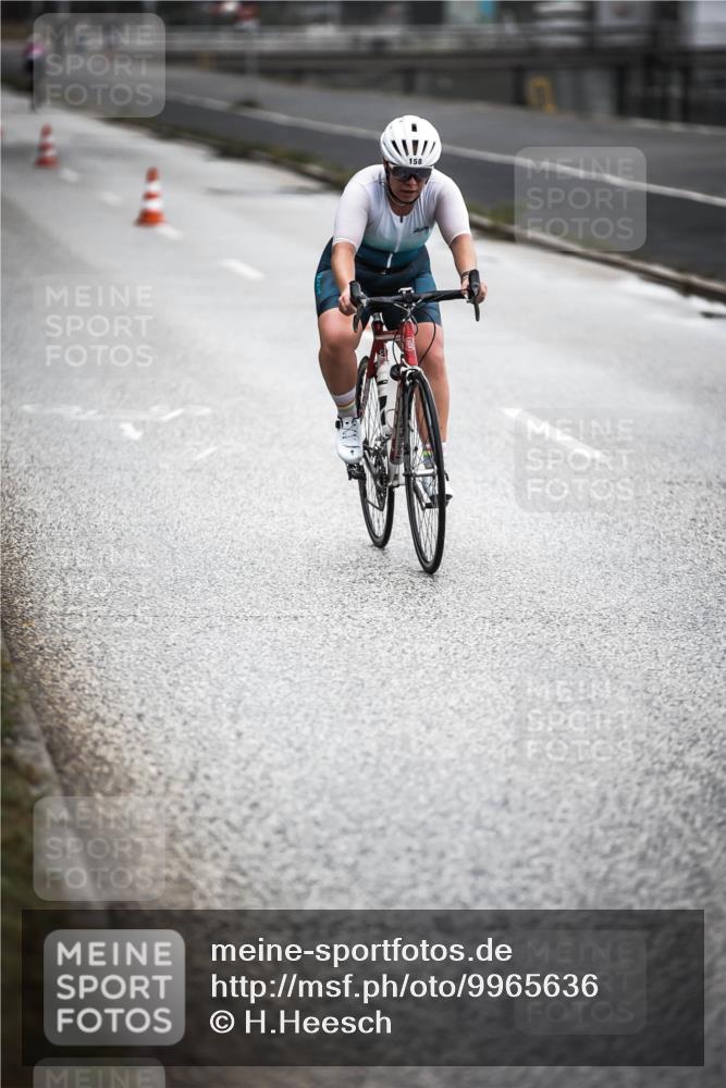 16.08.2026 - KN Förde Triathlon 2026 H.Heesch http://msf.ph/oto/9965636 16.08.2026 09:24:45 Radfahren 124, 138, 158, 162, 189 meine-sportfotos.de
