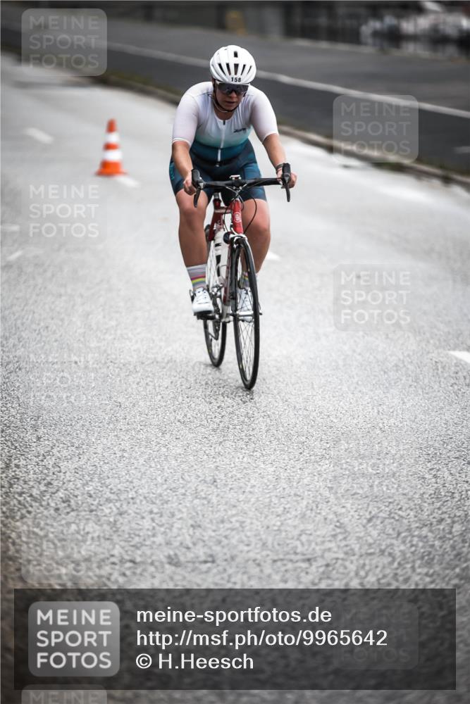 16.08.2026 - KN Förde Triathlon 2026 H.Heesch http://msf.ph/oto/9965642 16.08.2026 09:24:45 Radfahren 124, 138, 158, 162, 189 meine-sportfotos.de