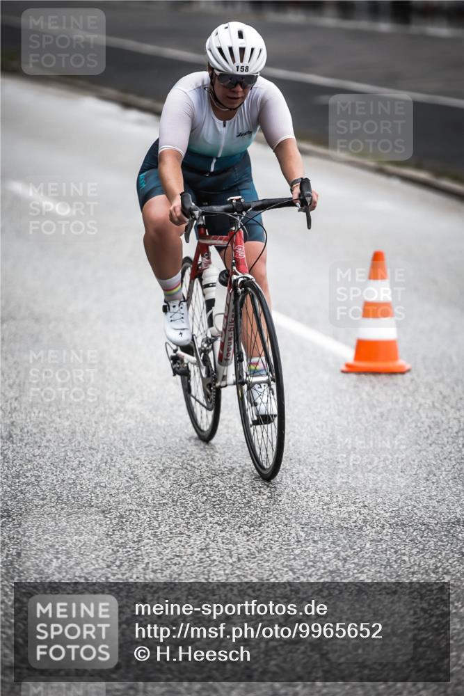 16.08.2026 - KN Förde Triathlon 2026 H.Heesch http://msf.ph/oto/9965652 16.08.2026 09:24:45 Radfahren 124, 138, 158, 162, 189 meine-sportfotos.de