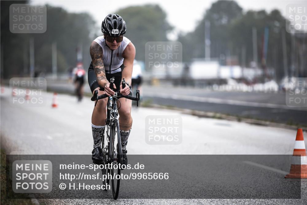 16.08.2026 - KN Förde Triathlon 2026 H.Heesch http://msf.ph/oto/9965666 16.08.2026 09:24:59 Radfahren 135, 156, 168 meine-sportfotos.de